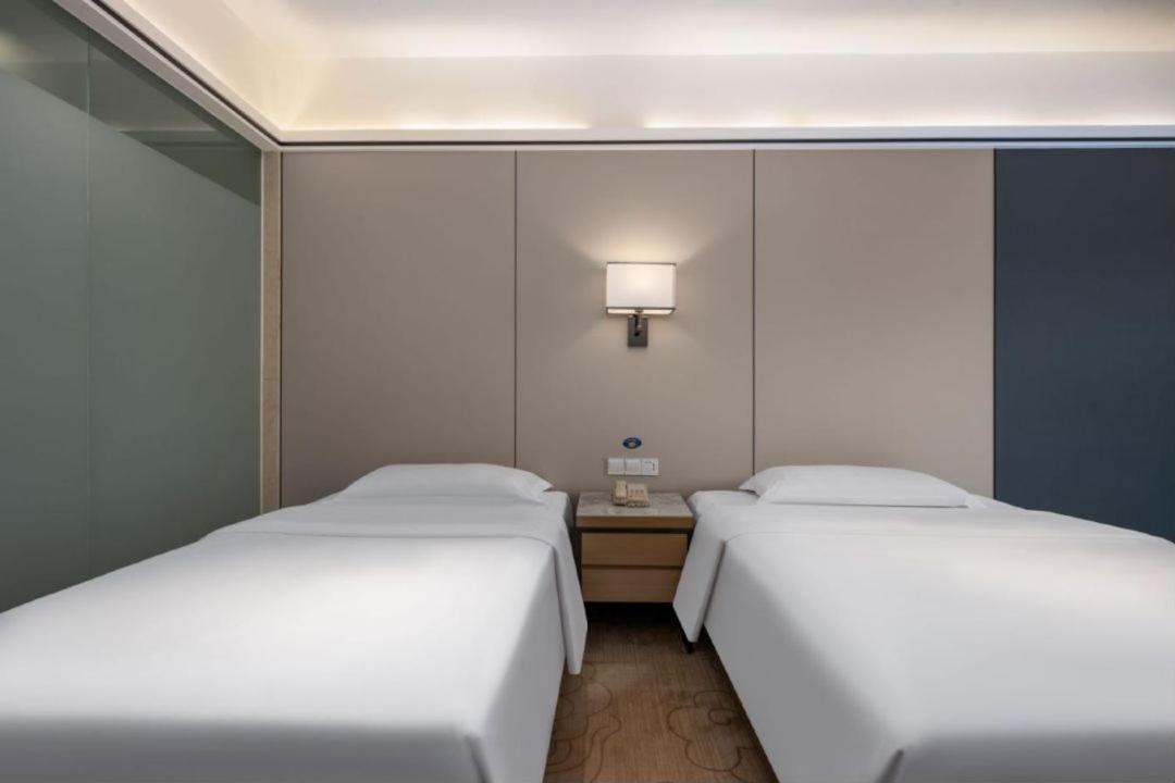 Mizparton Hotel South Qianjin Road Heshan  エクステリア 写真