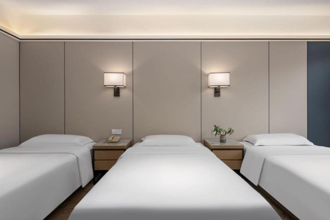 Mizparton Hotel South Qianjin Road Heshan  エクステリア 写真