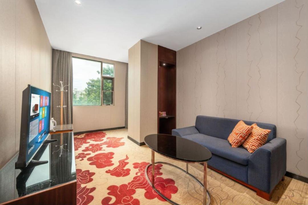 Mizparton Hotel South Qianjin Road Heshan  エクステリア 写真